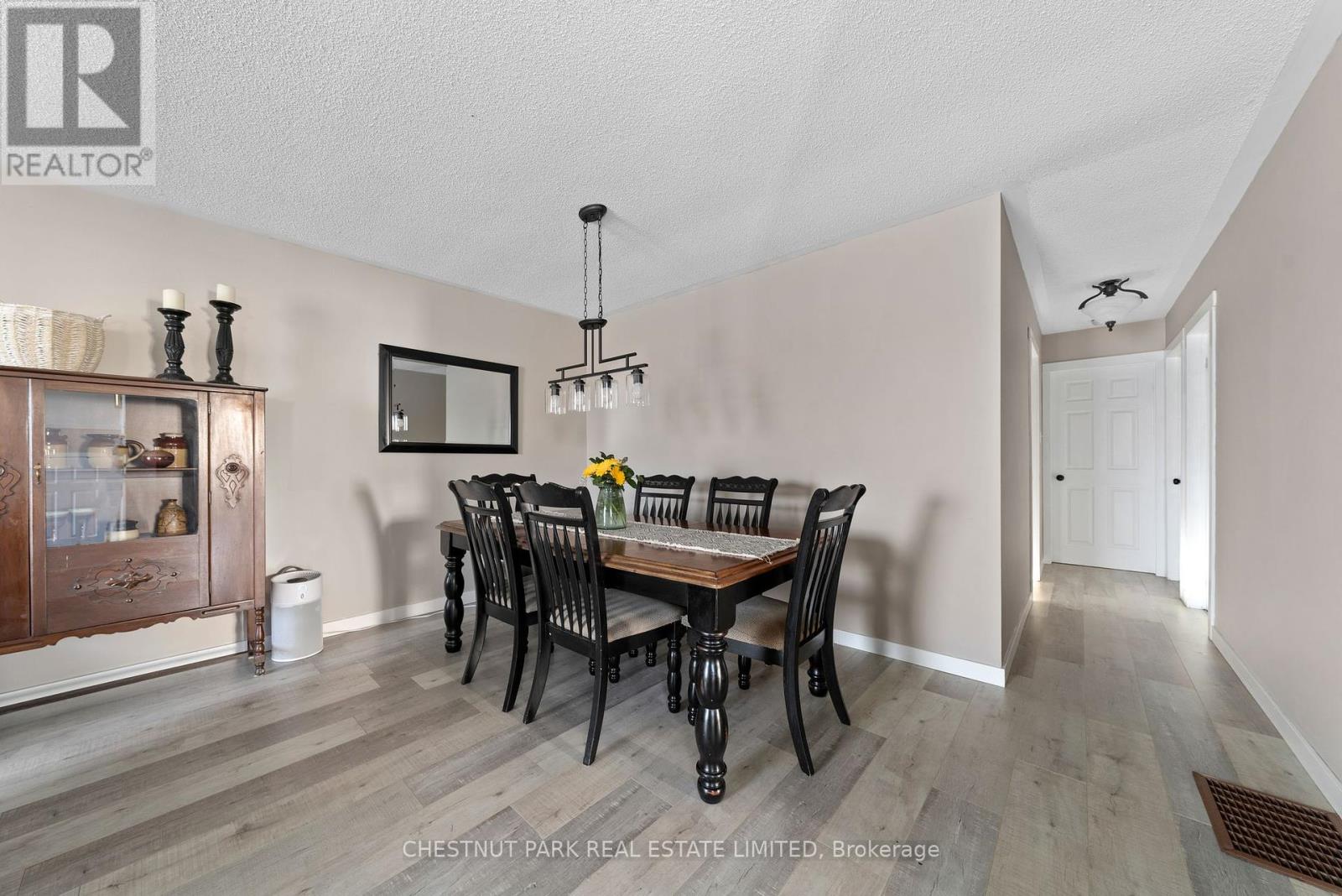 10 First Ave, Prince Edward County, Ontario  K0K 3L0 - Photo 10 - X8131234