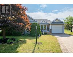 32 HERITAGE DR, prince edward county, Ontario