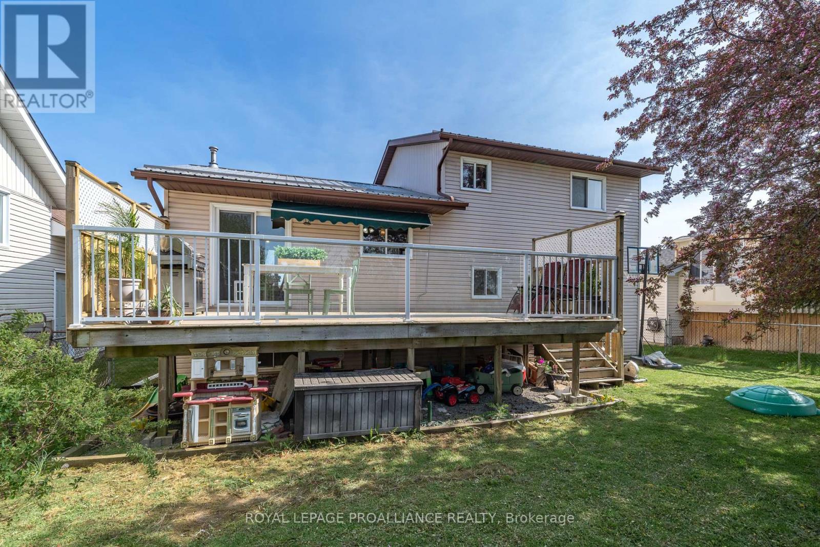 12 First Ave, Prince Edward County, Ontario  K0K 3L0 - Photo 25 - X8208616