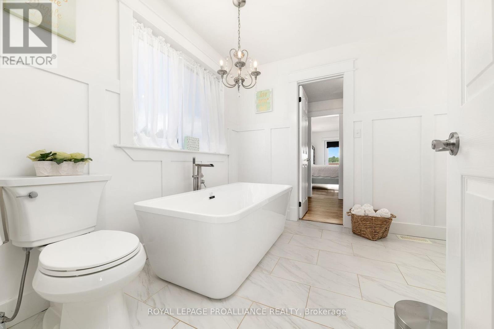 598 Swamp College Road, Prince Edward County (Hillier), Ontario  K0K 2J0 - Photo 18 - X9033739