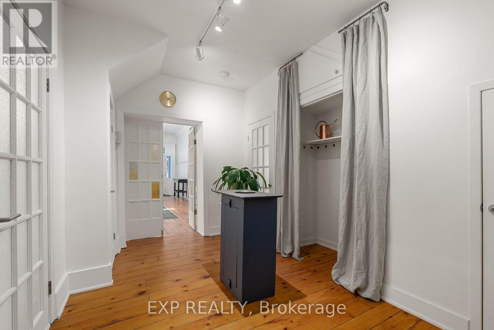 297 Main Street, Prince Edward County (Bloomfield), Ontario  K0K 1G0 - Photo 11 - X9378196